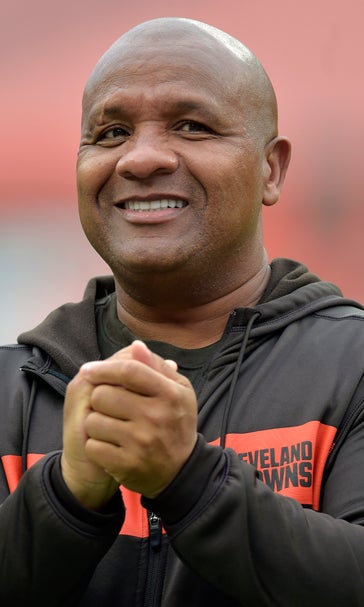 Hue Jackson back in Cincinnati, helping to run defense